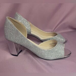 Benjamin Walk Touch Ups Shoes Womens SZ 7.5M Block Heel Peep Toe Silver Glitter